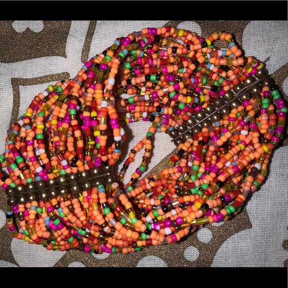 beaded/bangle bracelet 💥 NWT - Picture 2 of 3